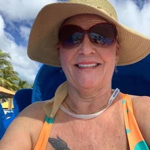 Meet your Posher, Cynthia may